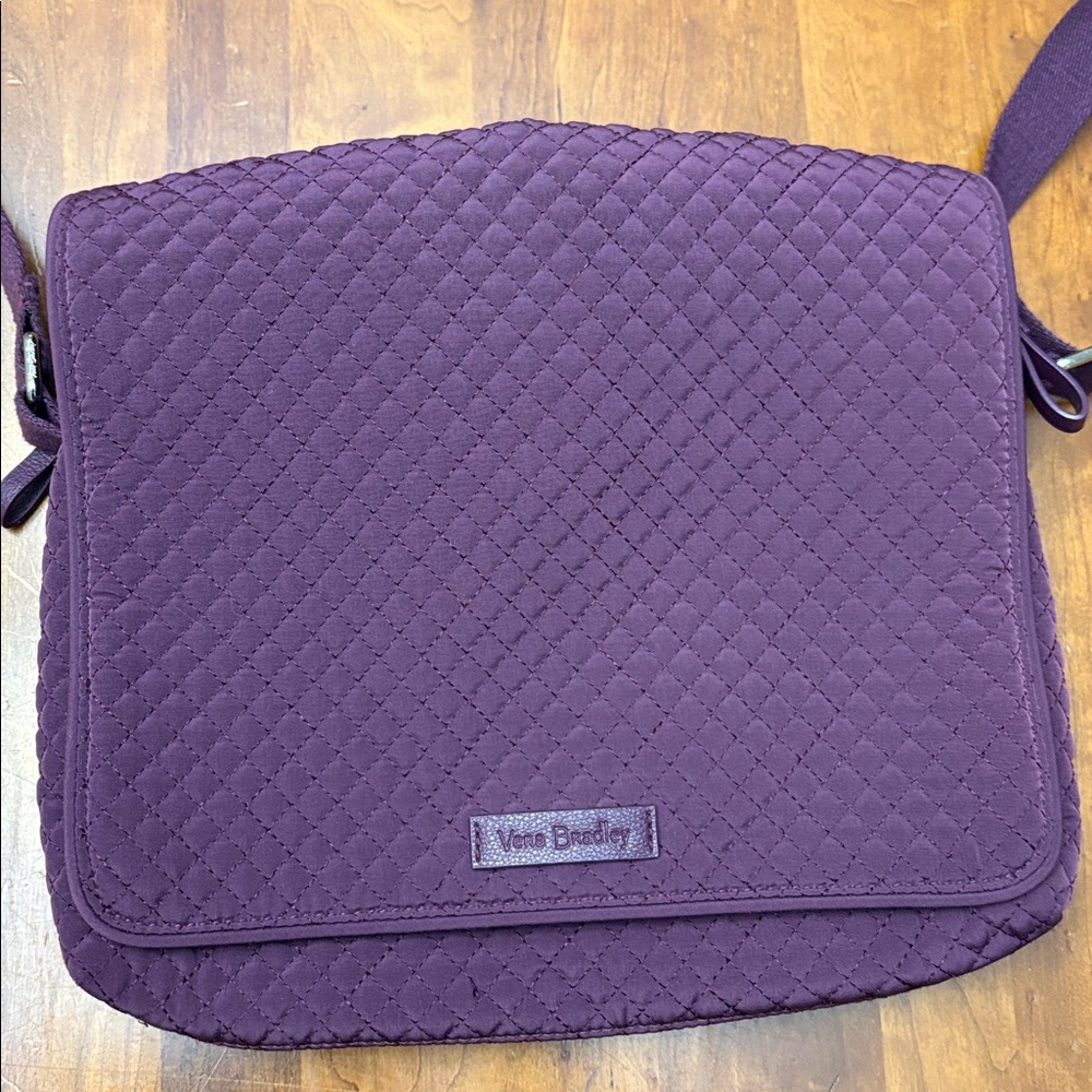 Vera Bradley Iconic Turnabout Crossbody purse - Picture 2 of 13